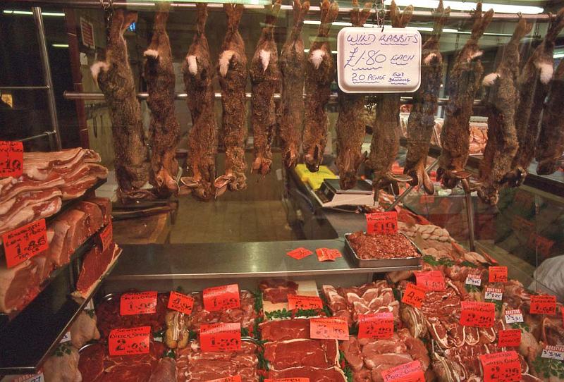 WT 2100 266-24 UK 1991 London.jpg